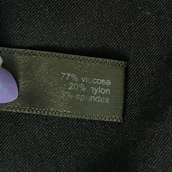 The Limited Exact Stretch Black Knee Length Pencil Skirt, Size 4 - Picture 7 of 10